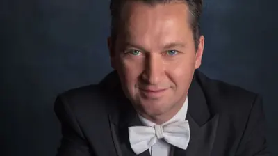 Portrait of Robert Papocsi