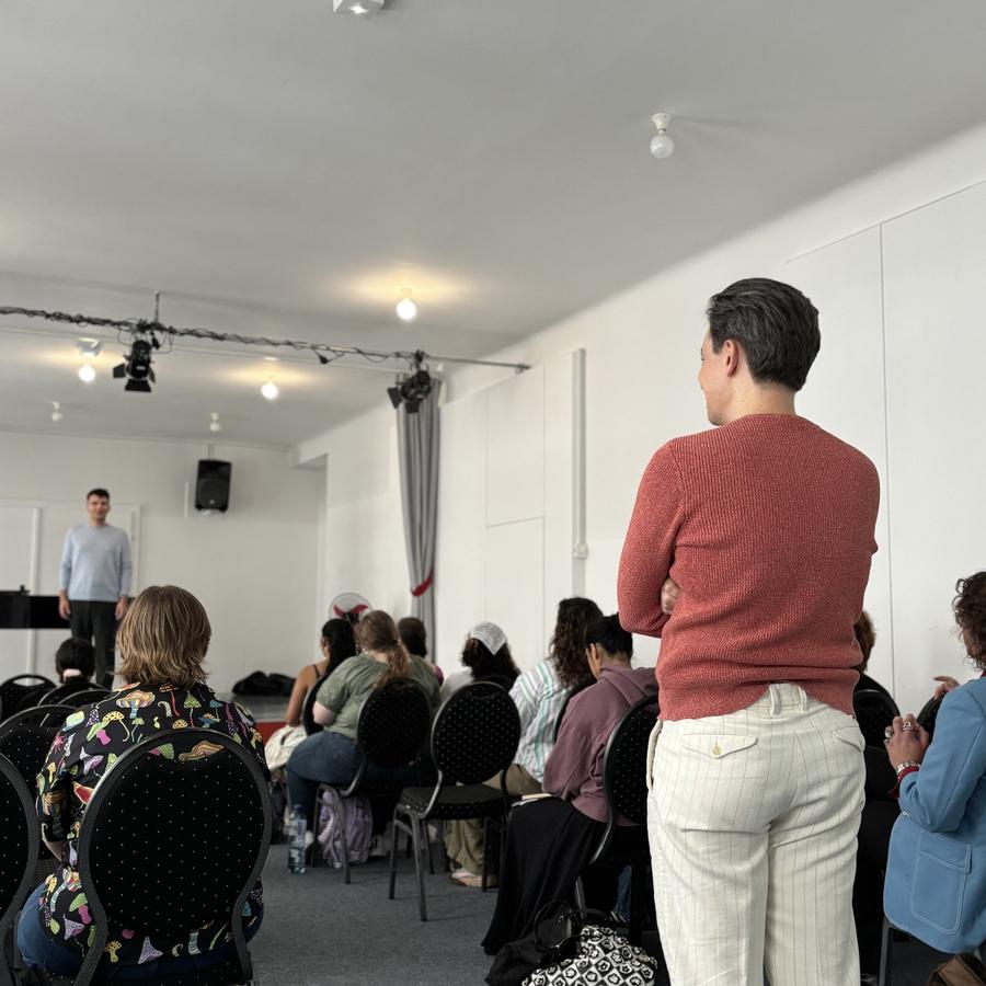 We had a wonderful Masterclass today with the talented Ray Chenez, photo 2 of 6, from the festival's Instagram