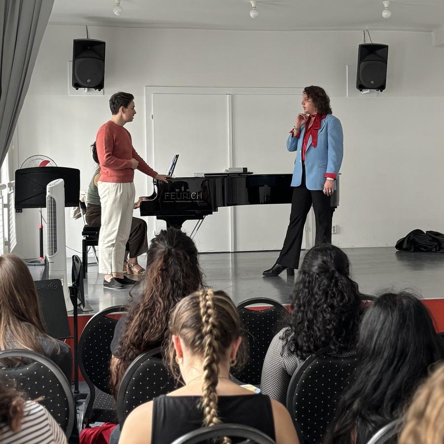 We had a wonderful Masterclass today with the talented Ray Chenez, photo 3 of 6, from the festival's Instagram