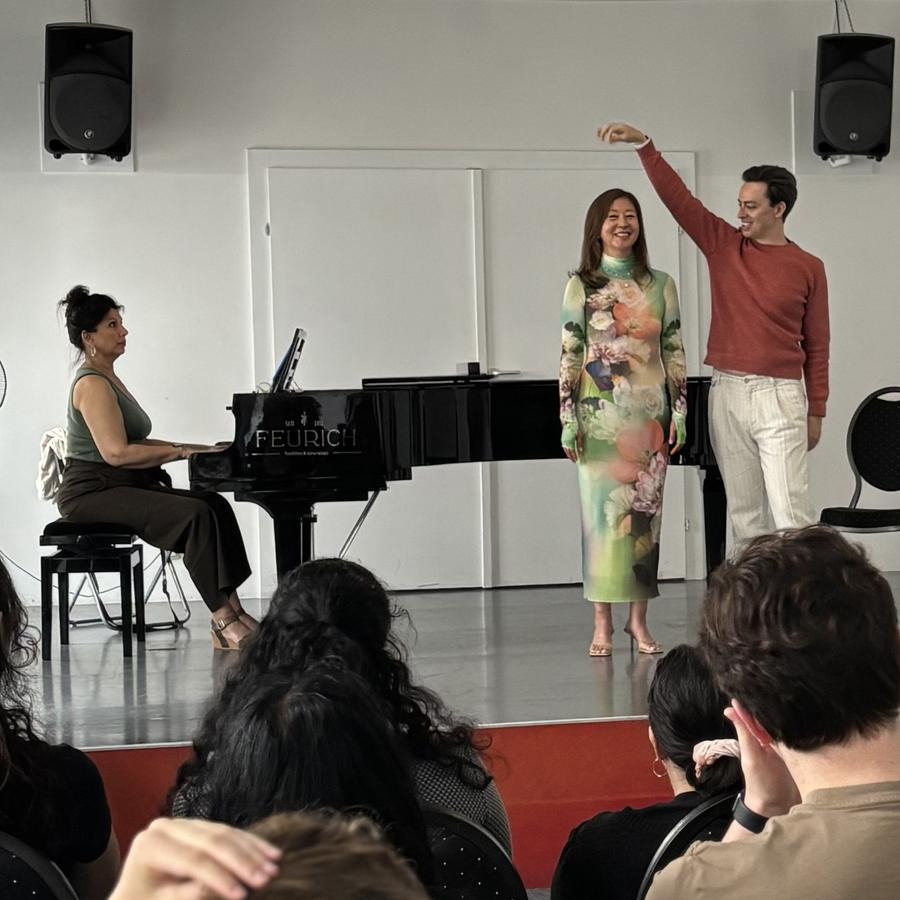 We had a wonderful Masterclass today with the talented Ray Chenez, photo 5 of 6, from the festival's Instagram