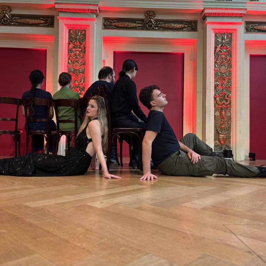 Congratulations to our first cast of Giulio Cesare on a wonderful performance, photo 6 of 8, from the festival's Instagram