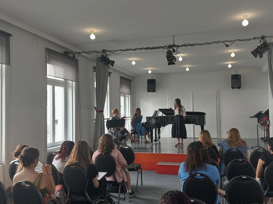 Masterclass with Valentina Farcas, photo 2 of 7, from the festival's Instagram